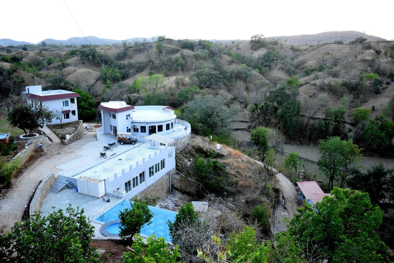 The Sky Imperial Pavoreal Jungle Resort Kumbhalgar Kültér fotó