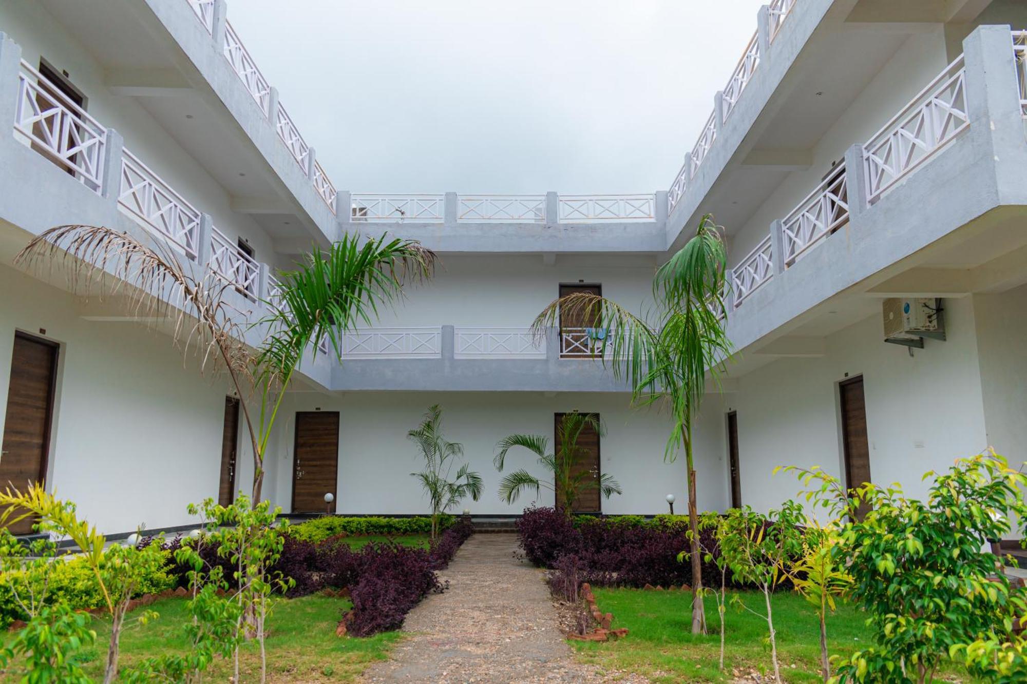 The Sky Imperial Pavoreal Jungle Resort Kumbhalgar Kültér fotó